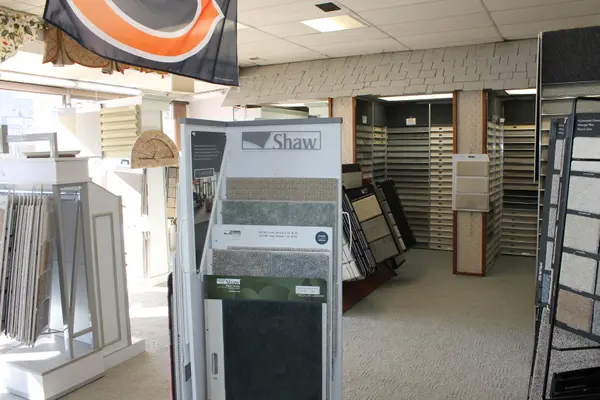 325 W Elm ST, Sycamore, IL 60178