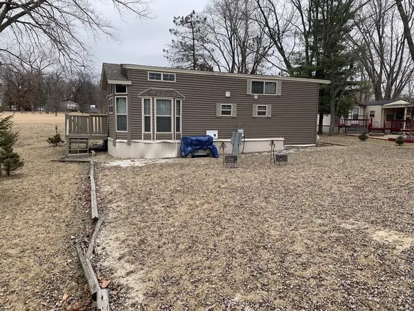 18/62-63 Woodhaven, Sublette, IL 61367