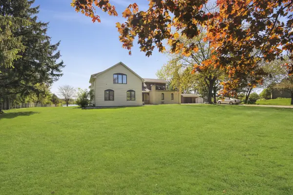 3321 E Reichert DR, Crete, IL 60417
