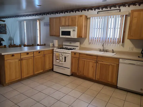 2643 N IL Rt 178 RD #O-4, Utica, IL 61373