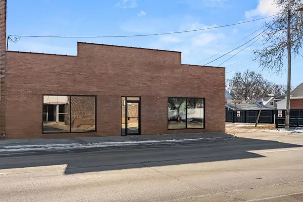 1207 E 4th ST, Sterling, IL 61081