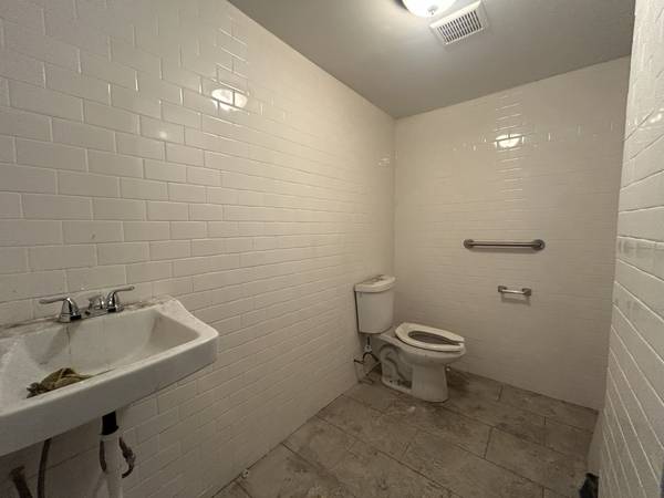 2406 W 63rd ST #06, Chicago, IL 60629