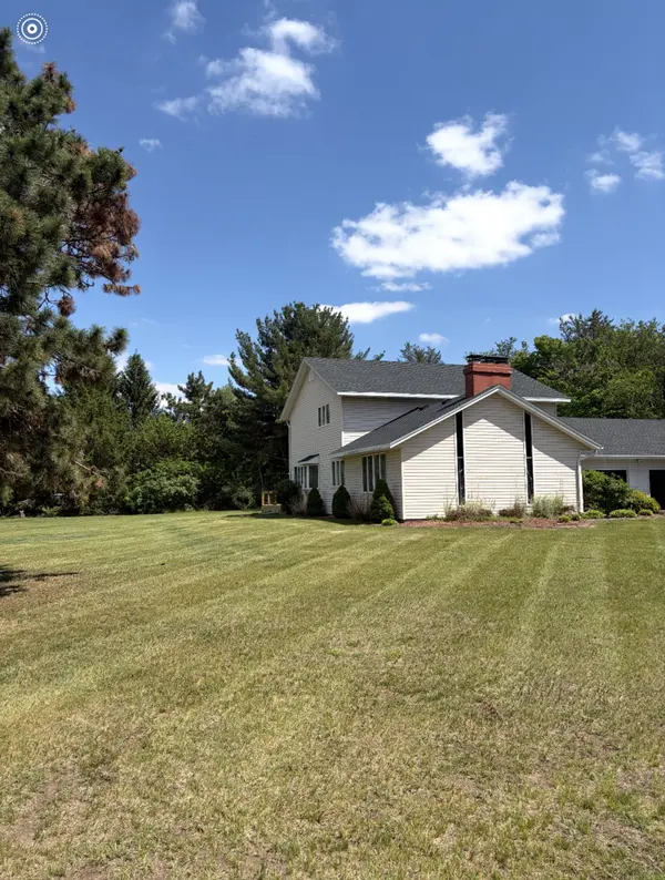 5009 Whispering Pine CIR, Thomson, IL 61285