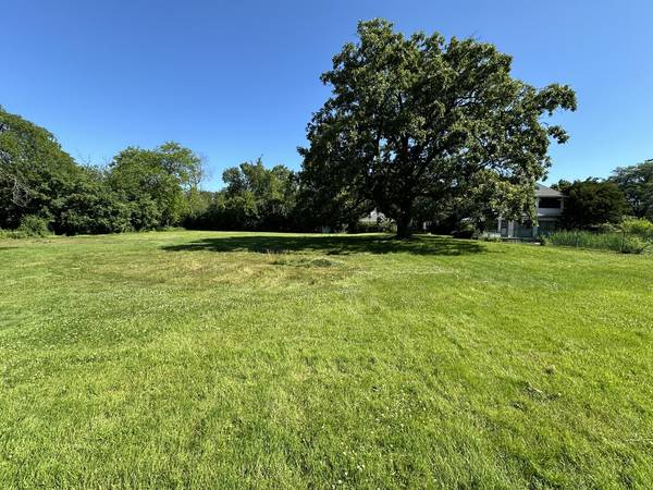 2033 Winnetka RD, Northfield, IL 60093