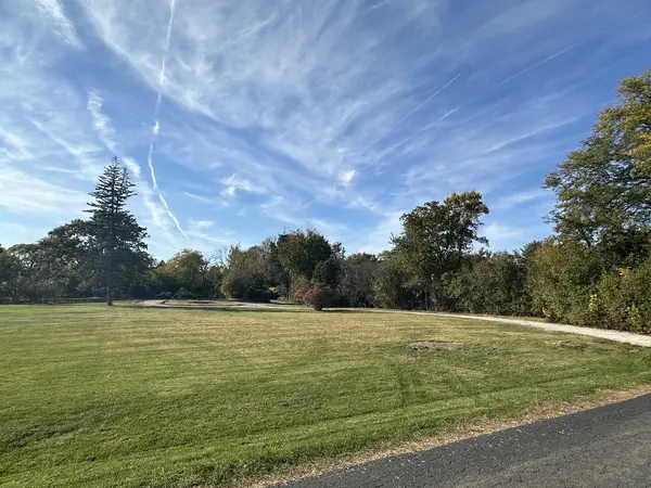 118 Dickens RD, Northfield, IL 60093