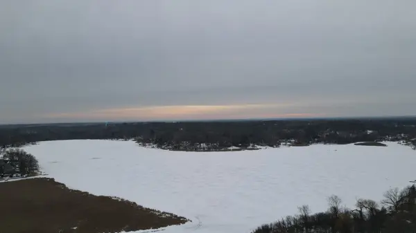 605 Rollins RD, Ingleside, IL 60041