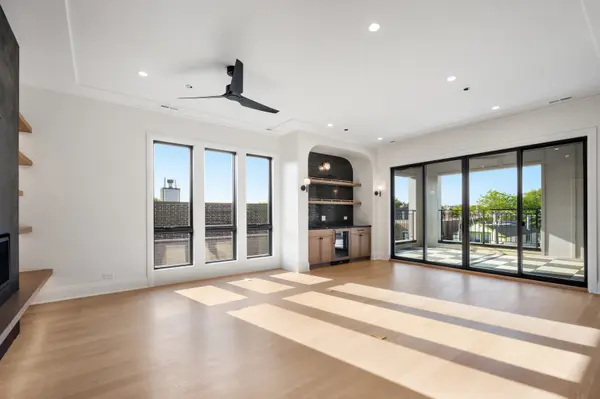 3617 N Magnolia AVE #1, Chicago, IL 60657