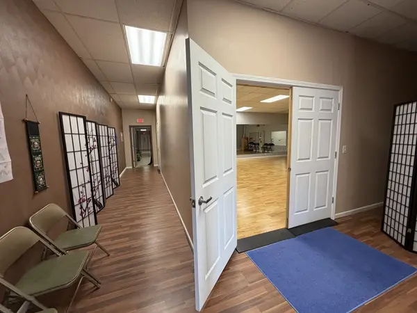 1411 6th AVE, Moline, IL 61265