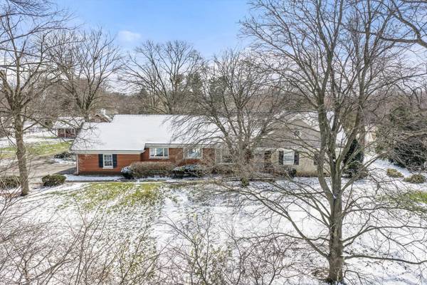 116 E Farnham LN, Wheaton, IL 60189