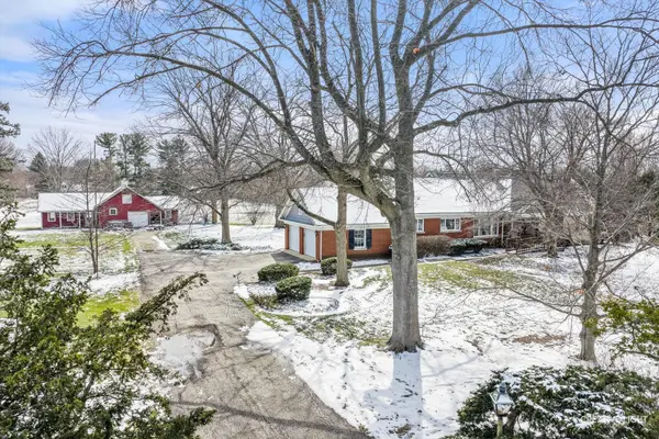 116 E Farnham LN, Wheaton, IL 60189