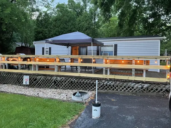 2795 E 28th RD, Seneca, IL 61360