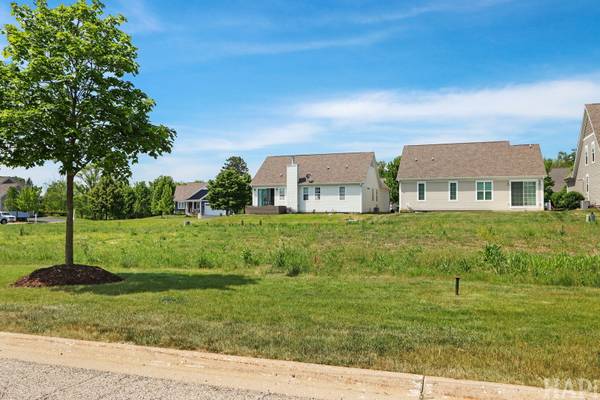 40445 N South Newport DR, Antioch, IL 60002