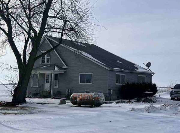 7975 S Old Mazon RD, Gardner, IL 60424