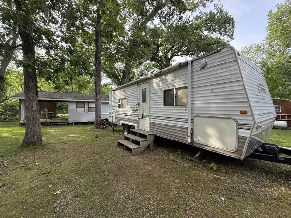 16-5 Woodhaven Lakes, Sublette, IL 61367