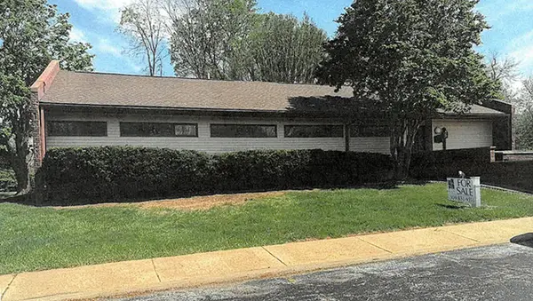1515 W Walnut ST #9, Jacksonville, IL 62650