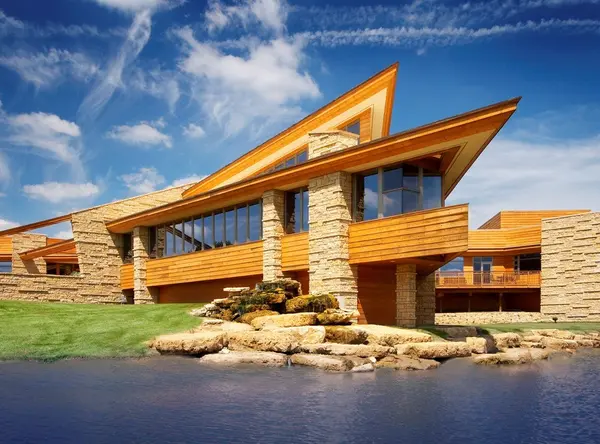 3565 Digital DR #B, Dubuque, IA 52003