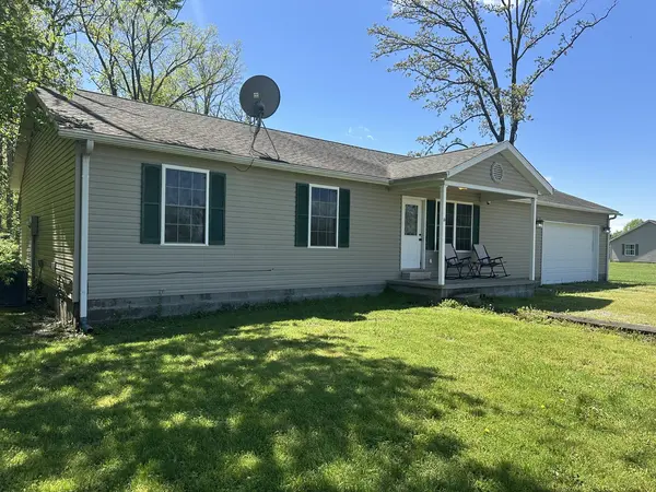 2506 State Highway 154, Sesser, IL 62884