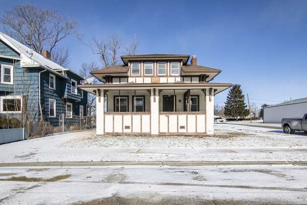 1295 E Merchant ST, Kankakee, IL 60901