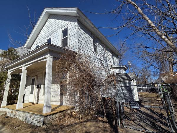 1608 E 12th ST, Davenport, IA 52803