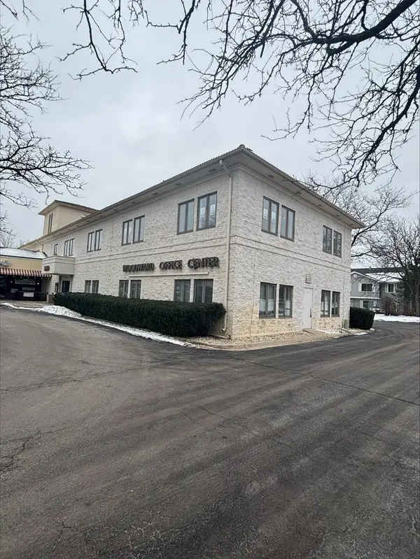 1999 75th ST #202, Woodridge, IL 60517