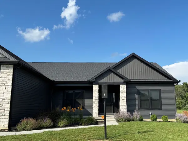606 N Beacon Hill CIR, Urbana, IL 61802