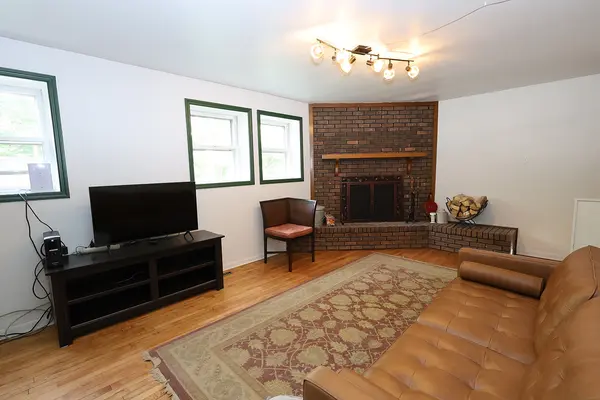 483 E 1300 North RD, Monticello, IL 61856