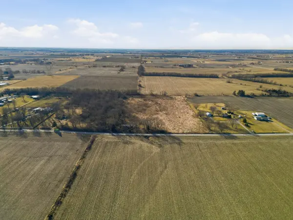 31506 S State Line RD, Beecher, IL 60401