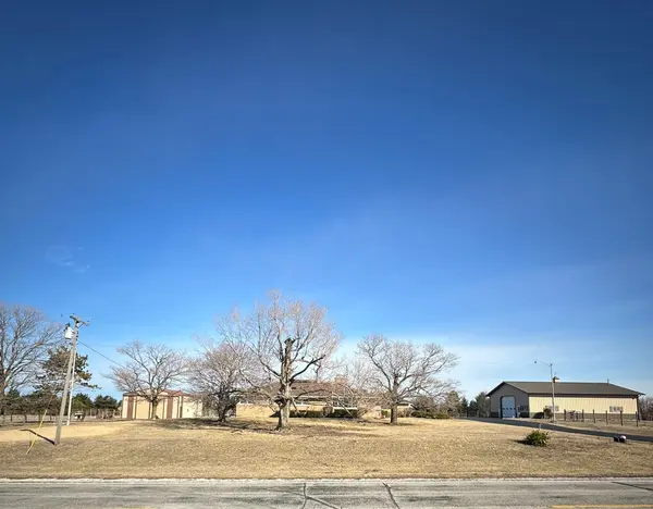 29428 E 500 North RD, Leroy, IL 61752