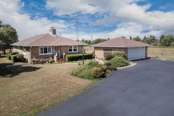 29428 E 500 North RD, Leroy, IL 61752