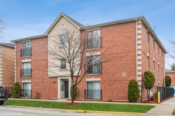 3447 S Ridgeland AVE #103, Berwyn, IL 60402