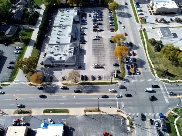 7209 W College DR, Palos Heights, IL 60463
