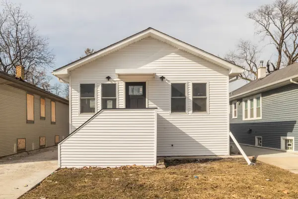 1924 S 17th AVE, Maywood, IL 60153