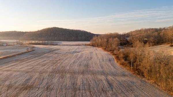 000 Rattlesnake Ferry RD, Alto Pass, IL 62905