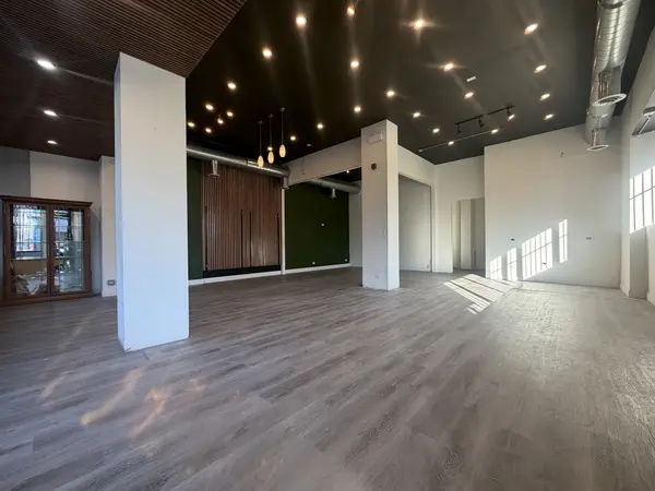4527 N sheridan RD, Chicago, IL 60640