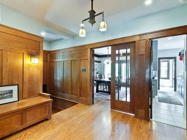 1201 E 56th ST, Chicago, IL 60637