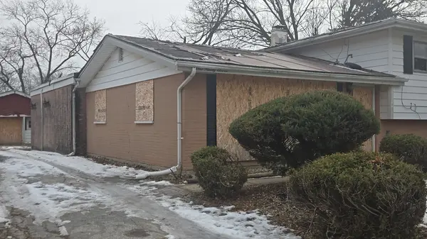 19011 Loretto LN, Country Club Hills, IL 60478