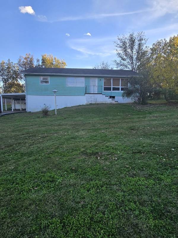 8650 Old Highway 13, Murphysboro, IL 62966