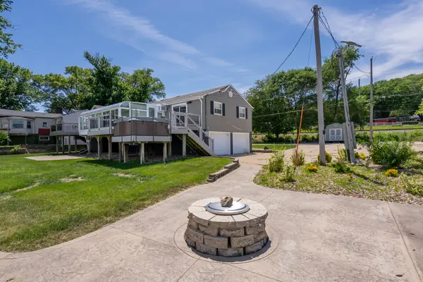 22799 GREAT RIVER RD, Leclaire, IA 52753