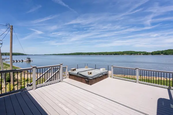 22799 GREAT RIVER RD, Leclaire, IA 52753