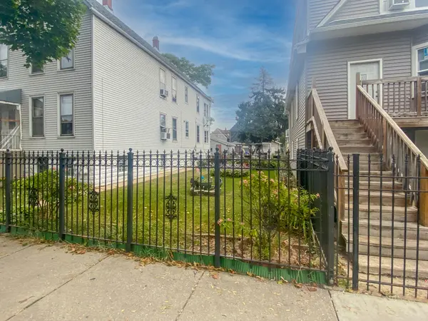 3819 N Kimball AVE, Chicago, IL 60618