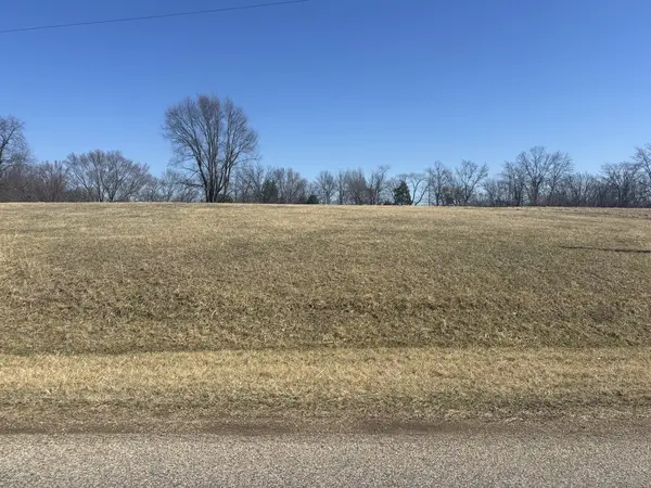 1315/1316 Hidden Valley DR, Varna, IL 61375