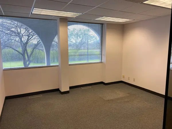 7101 N Cicero AVE, Lincolnwood, IL 60712