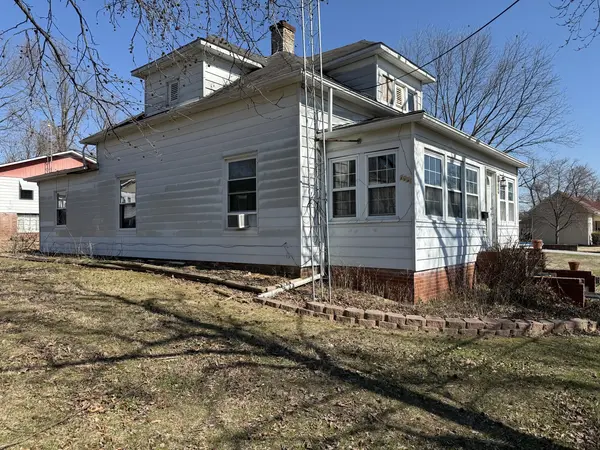 2000 1st ST, Eldorado, IL 62930