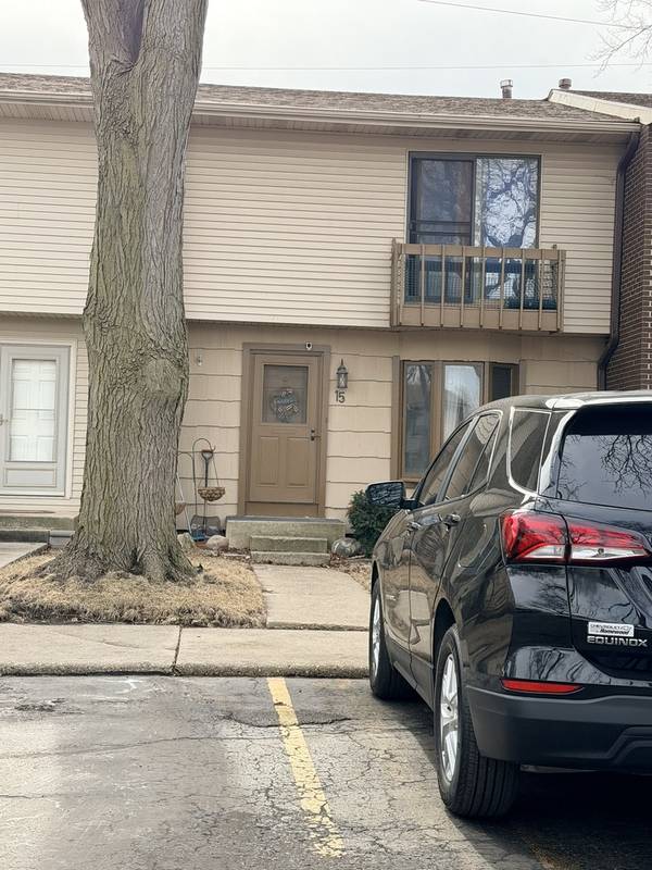 15 Washington CT, Plainfield, IL 60544