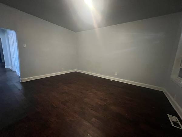 8623 S Manistee AVE, Chicago, IL 60617