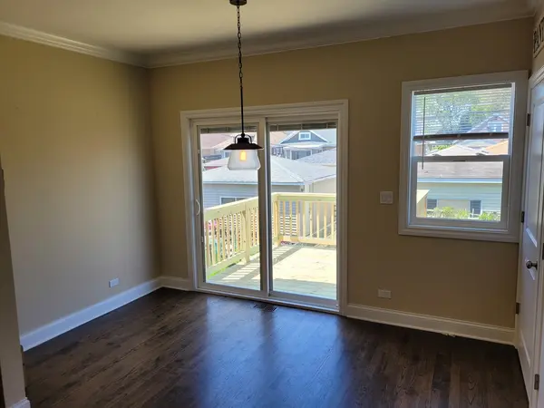1324 East AVE, Berwyn, IL 60402