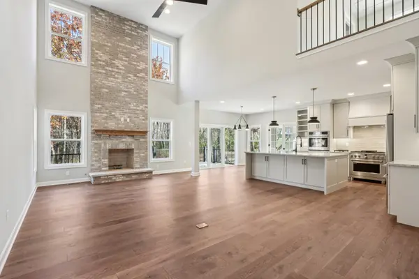 39W910 Catlin SQ, Geneva, IL 60134