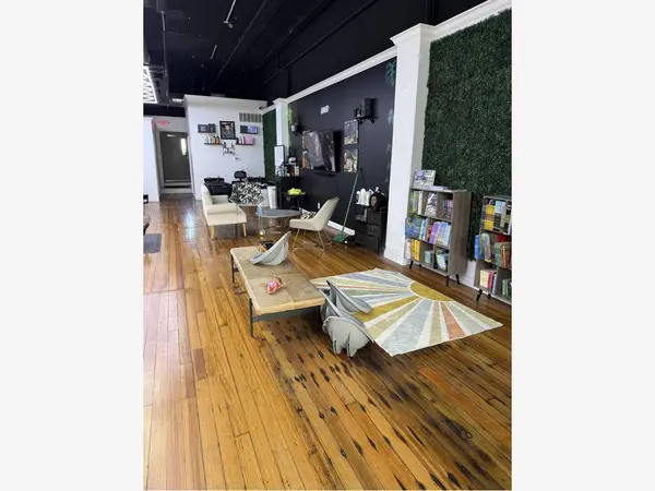 112 E University AVE, Champaign, IL 61820