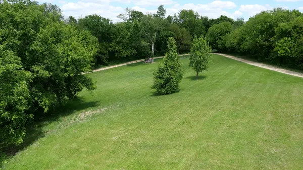 2346 W Longhollow RD, Elizabeth, IL 61028