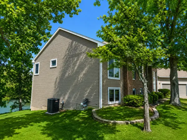 103 Chickasaw LN, Loda, IL 60948